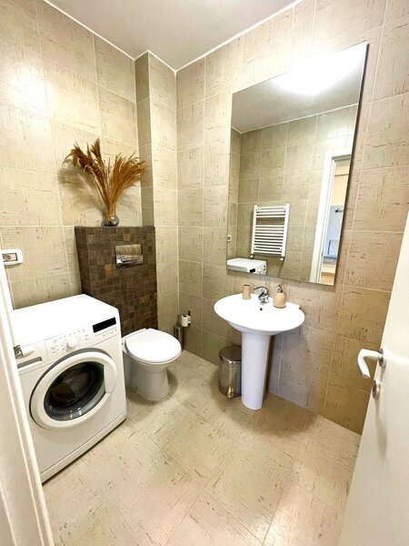 Baneasa  Sisesti Apartament Cu 2 Camere - Bd. Apicultorilor